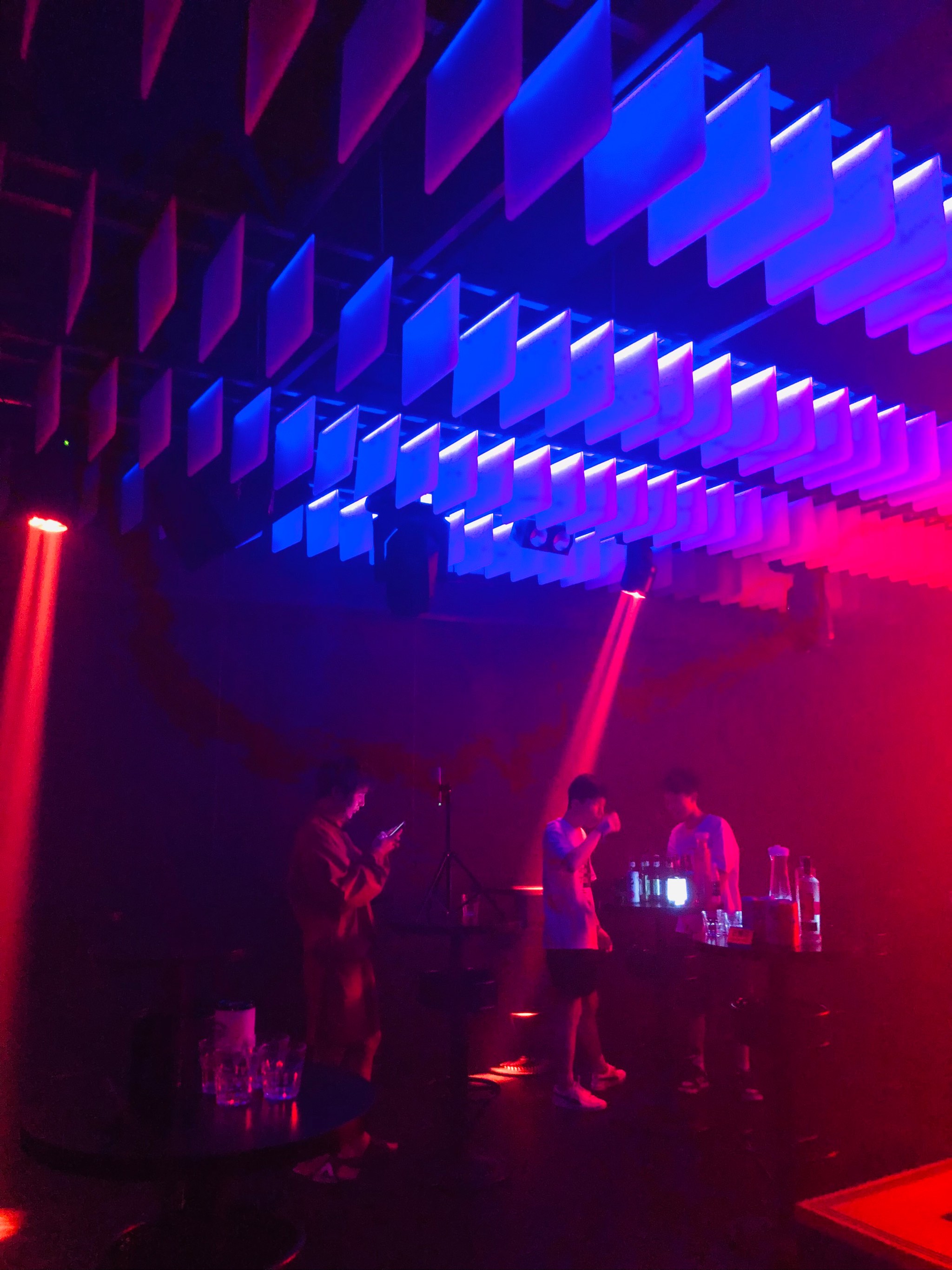 邯郸商务ktv一个小时价格
-广平县ktv预订